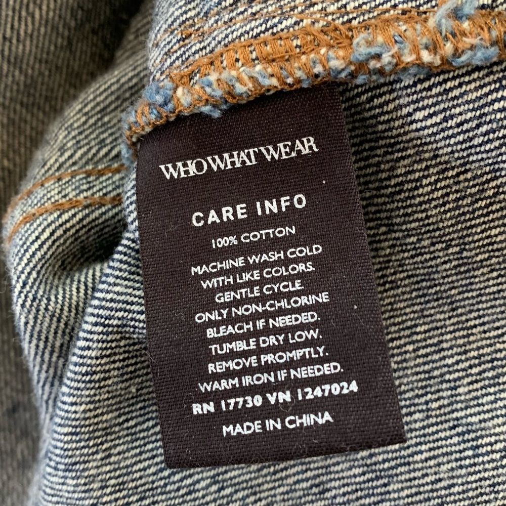 WHO WHAT WEAR Raw Hem Distressed Jean Jacket - Picture 4 of 4